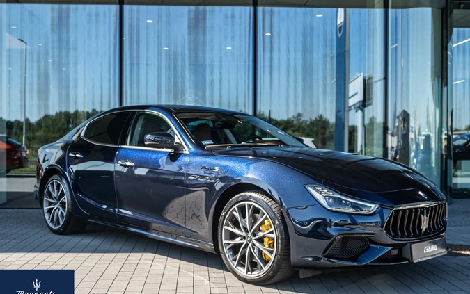 Maserati Ghibli cena 459000 przebieg: 31160, rok produkcji 2022 z Pyzdry małe 232